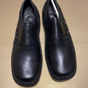 Josef Seibel black leather shoes
